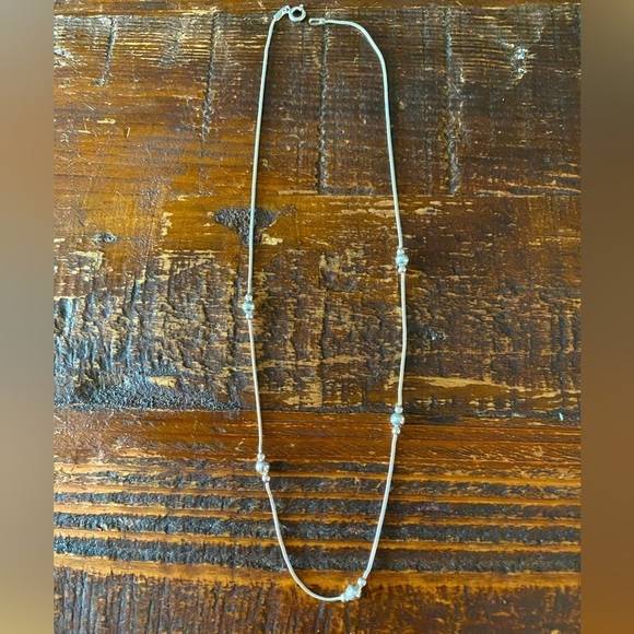 Jewelry BOGO -buy 1 get 1 50% off - Silver necklace with silver bead details - Picture 1 of 4
